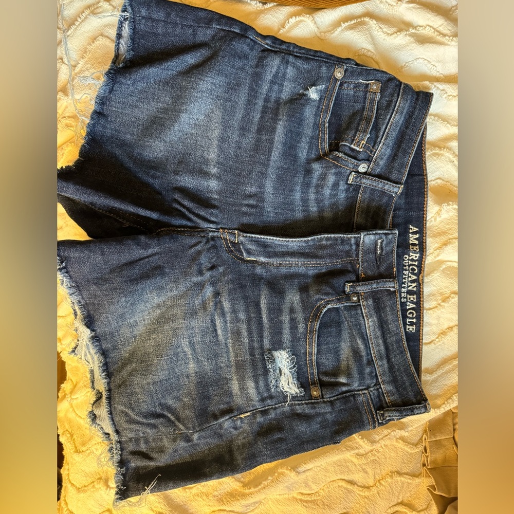 BUNDLE AE JEAN SHORTS SZ. 6
